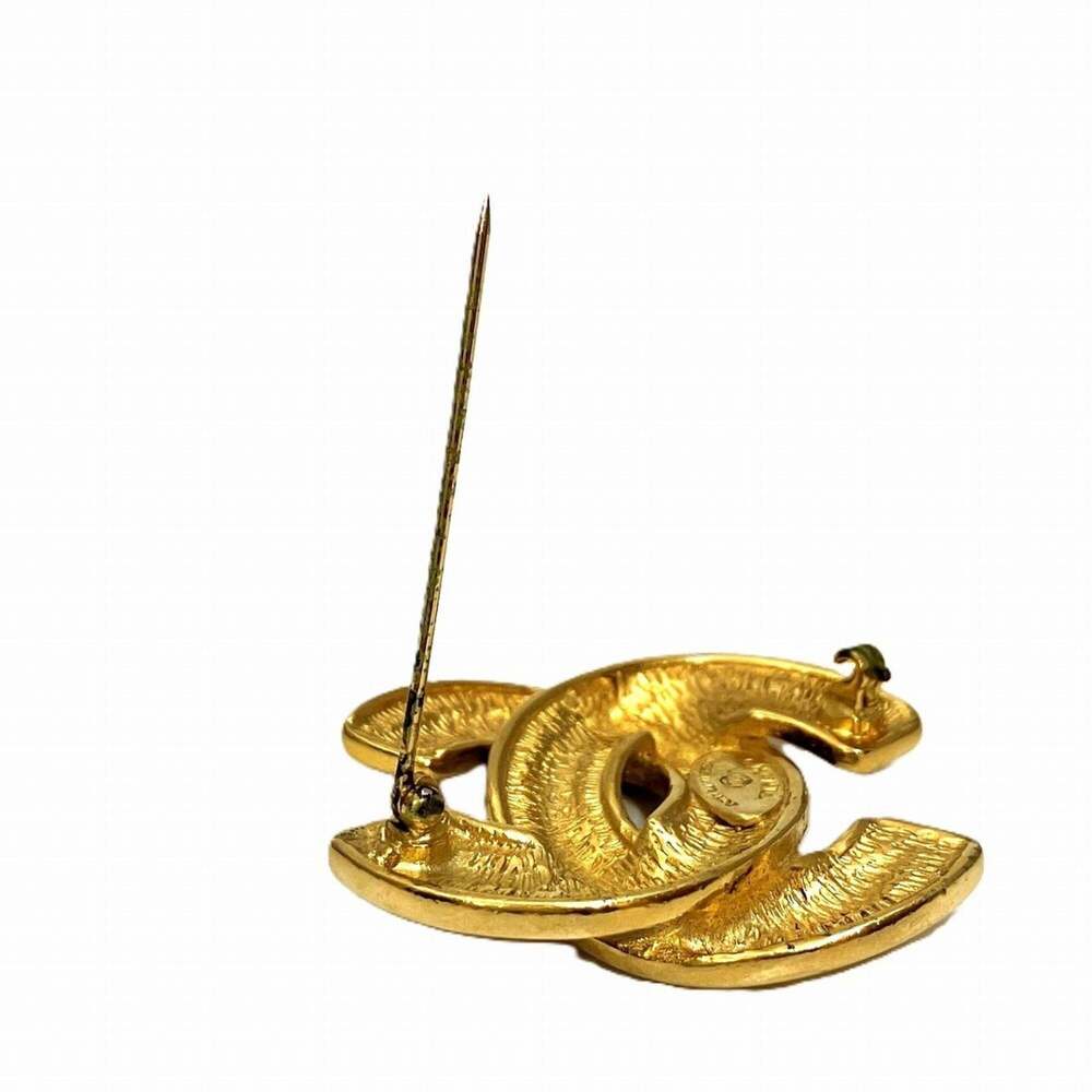 CHANEL Gold Brooch - Picture 8 of 9